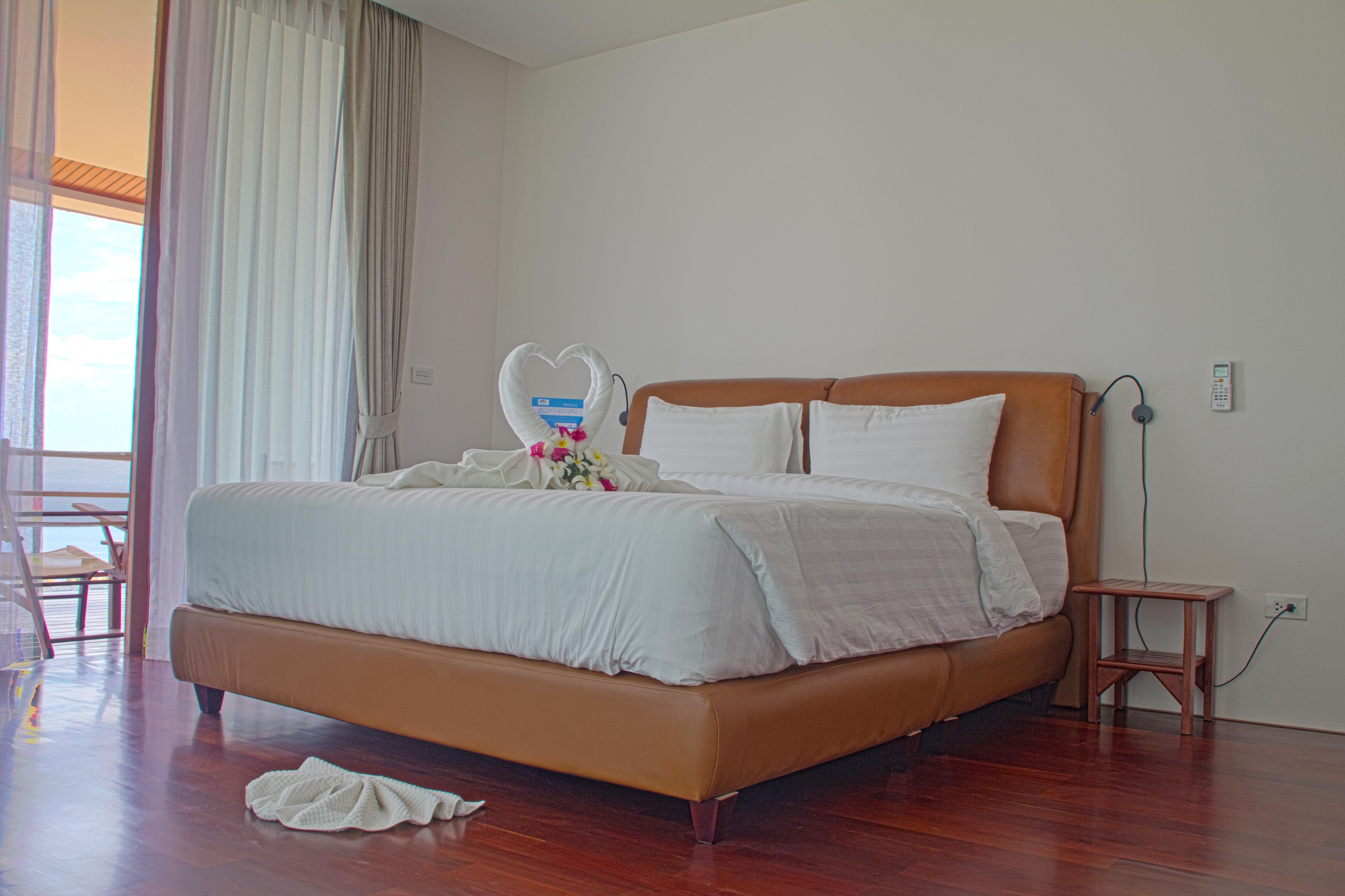 Phi Phi Mountain Beach Resort Sha Certified Exterior photo