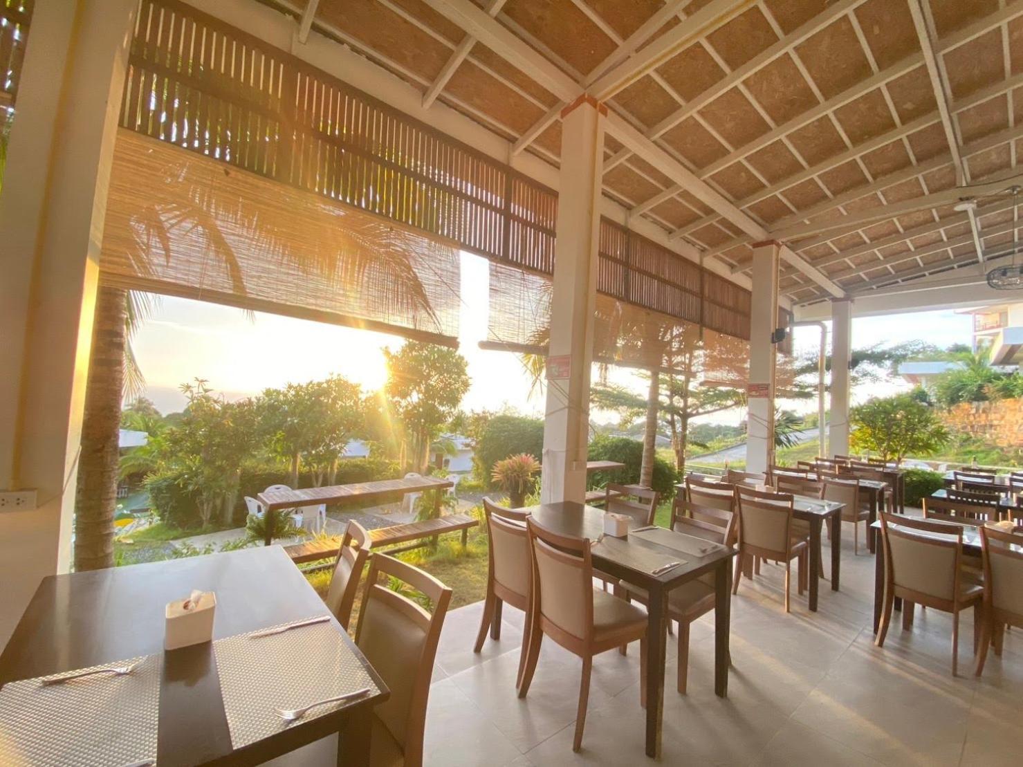Phi Phi Mountain Beach Resort Sha Certified Exterior photo