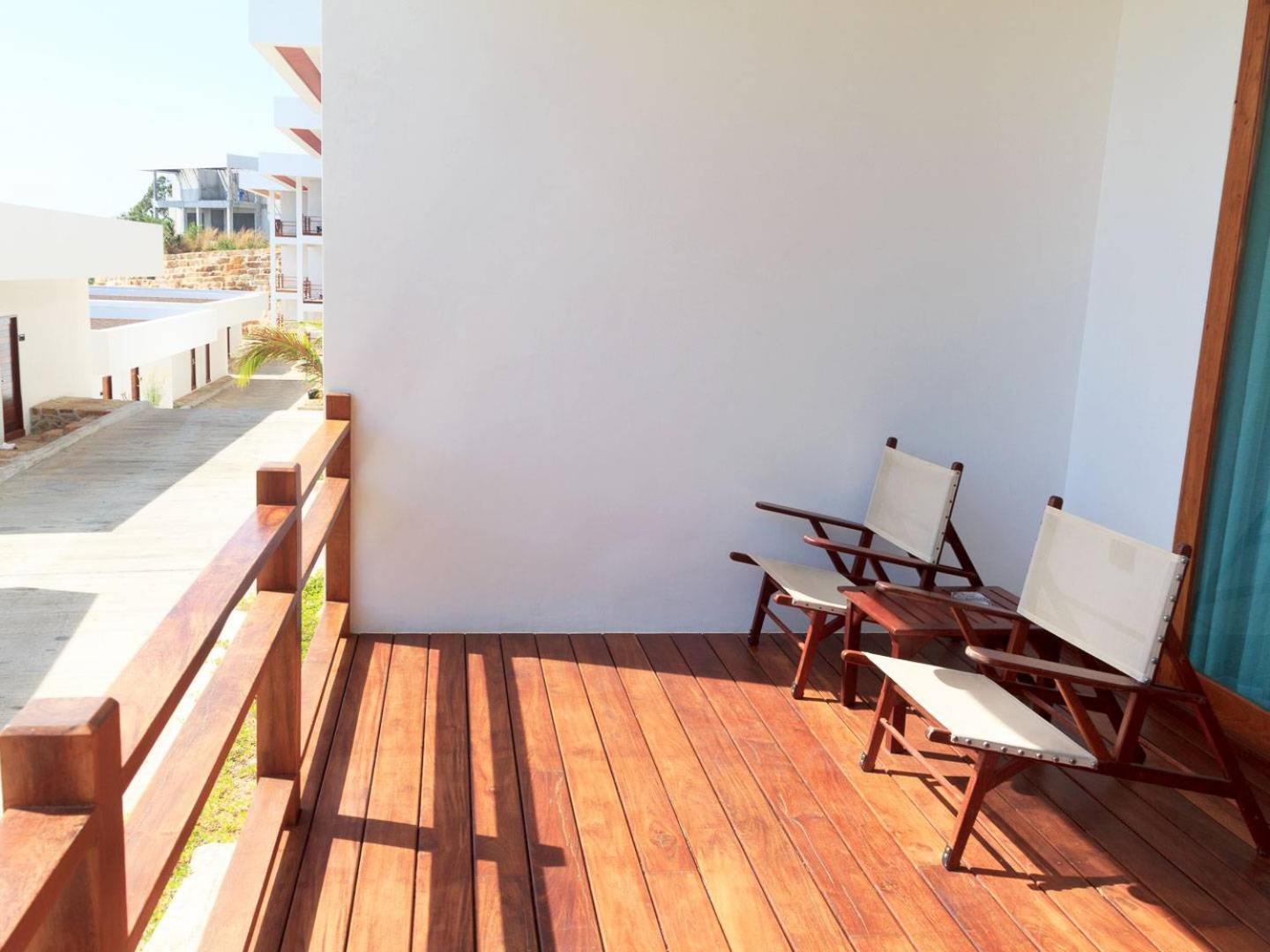 Phi Phi Mountain Beach Resort Sha Certified Exterior photo