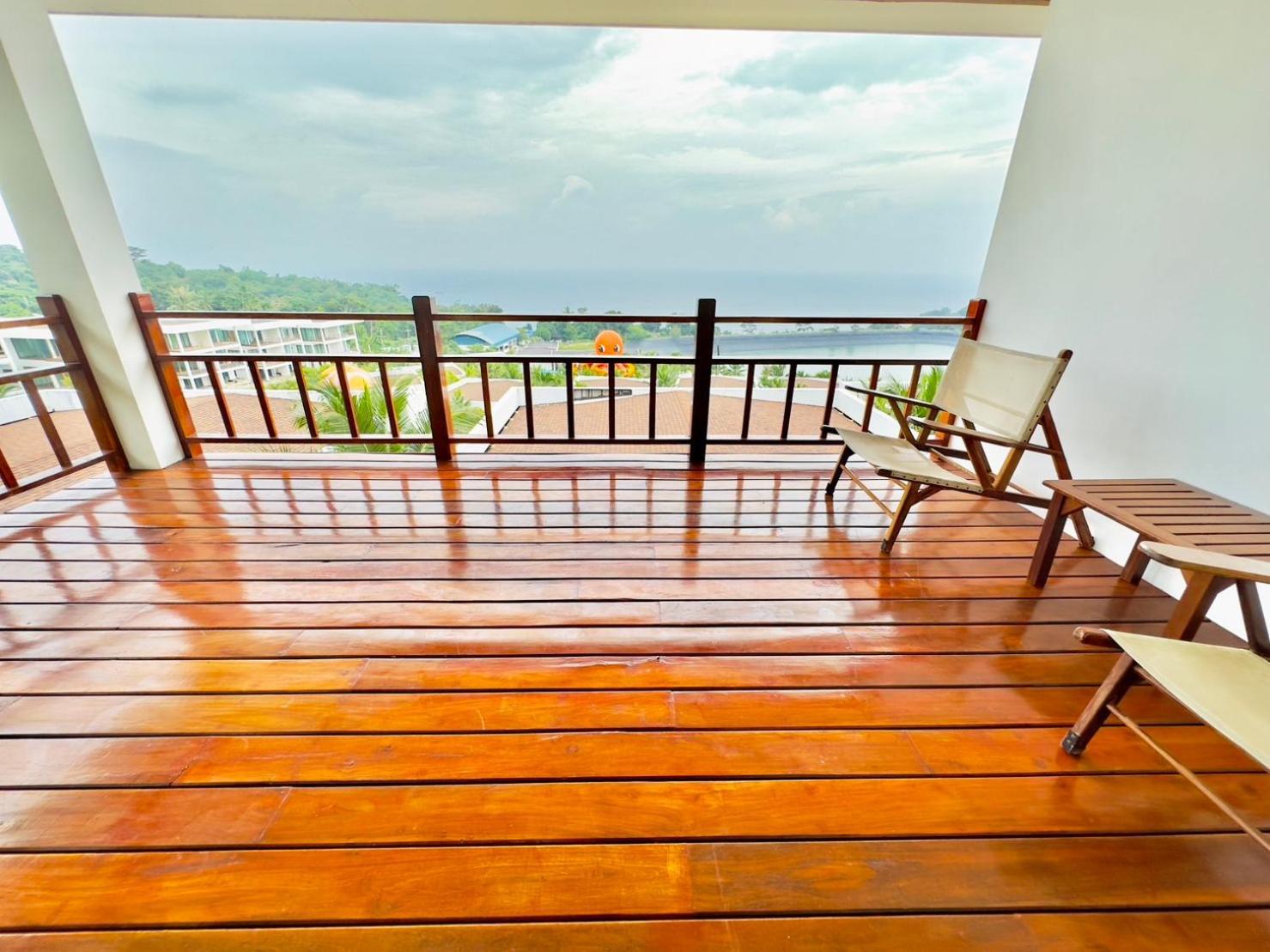 Phi Phi Mountain Beach Resort Sha Certified Exterior photo